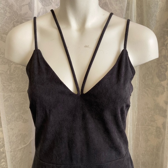 Last one! HOST PICK Le Lis gaucho 🔥 jumpsuit - Picture 7 of 8